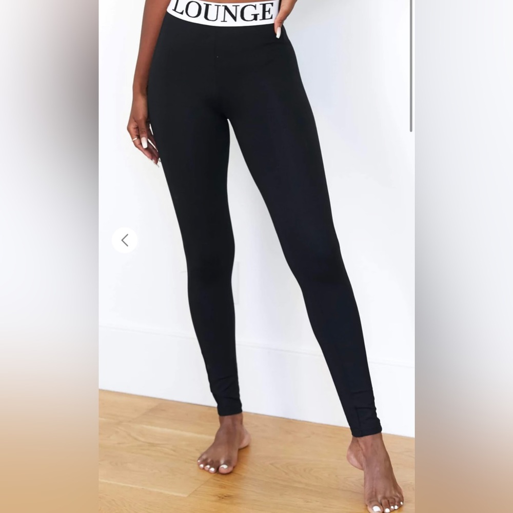 ❌SOLD❌ LOUNGE Bralette & Leggings Set - Picture 5 of 11
